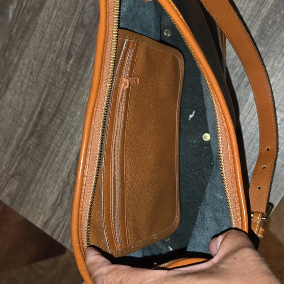Shoulder_Bags
